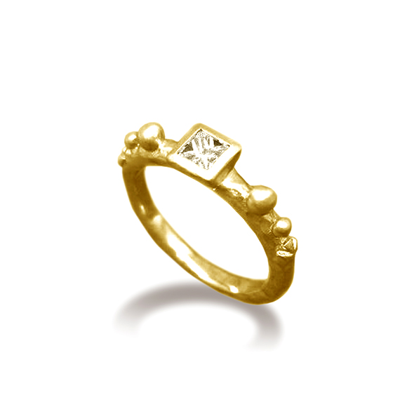 TINY MEDIEVAL SQ. BEZEL CROSS BAND